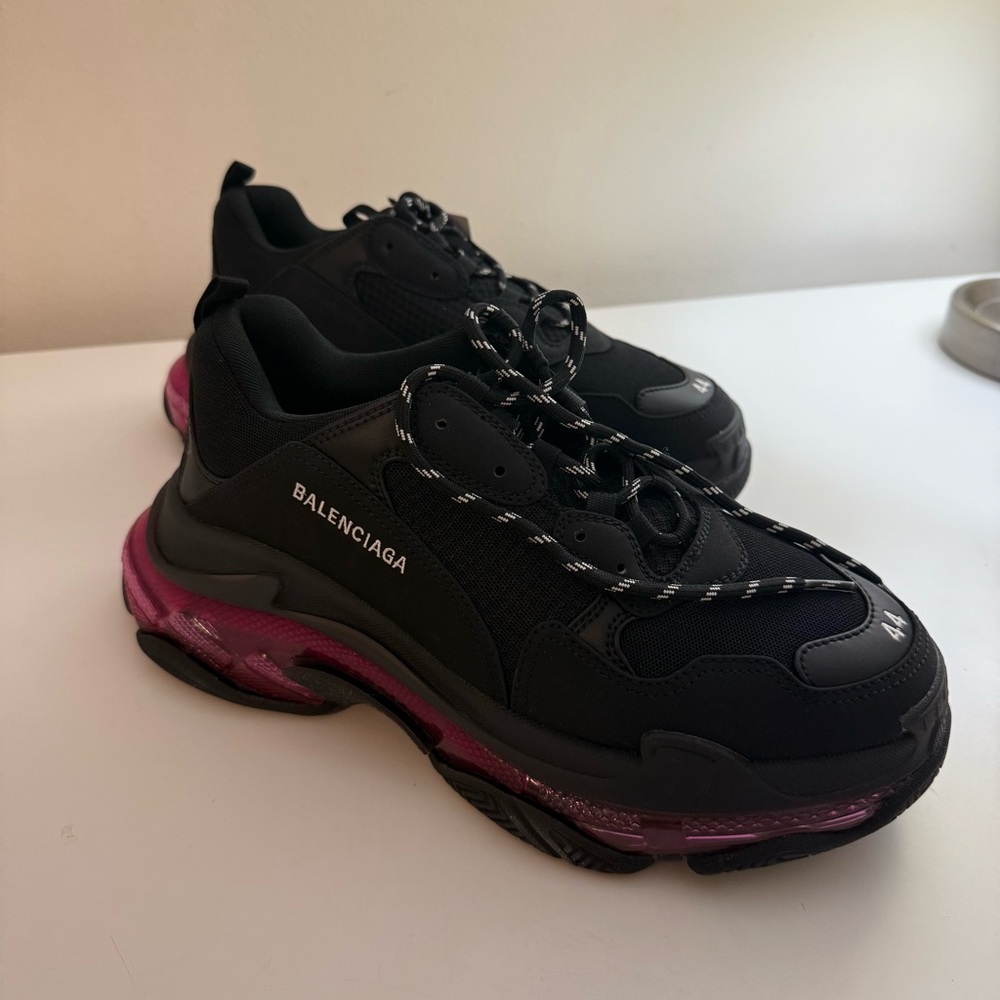 Balenciaga Triple S Black Pink Neon Clear Sole EU 44 US 11 New in Box